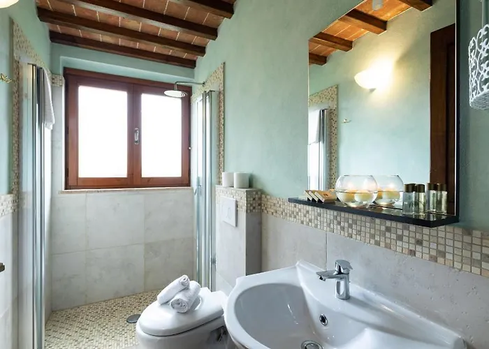 Fattoria Sant'andrea - Farm * Σαν Τζιμινιάνο